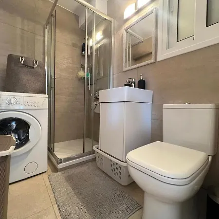 Cozy Nest, Heart Of Apartman Limassol